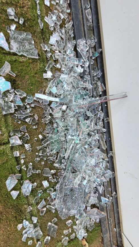 shattered safety glass