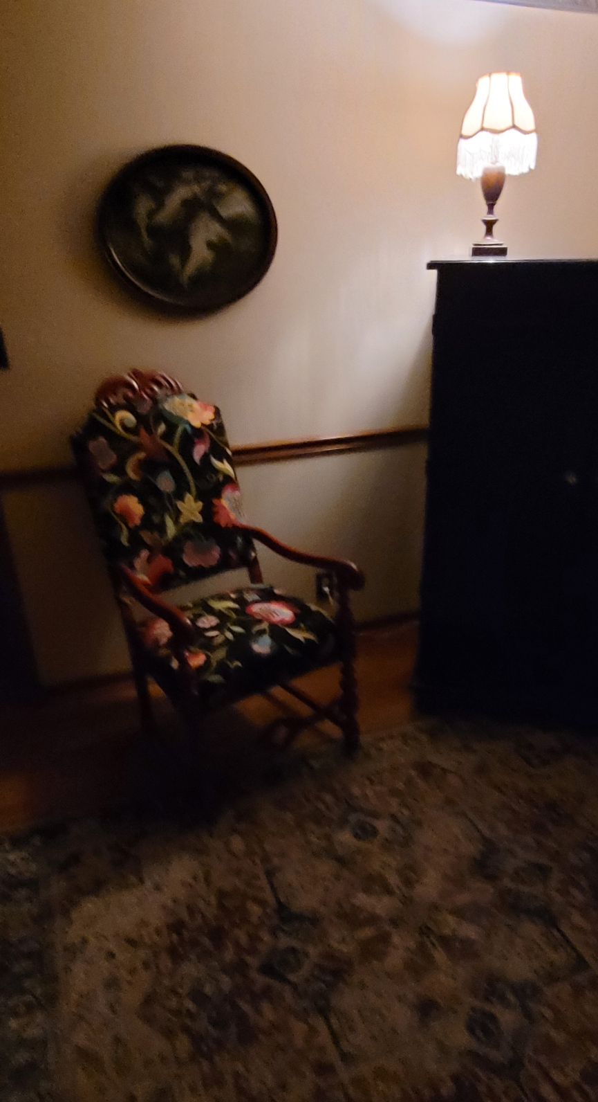 A chair sitting in a room
